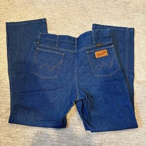 Wrangler 945NAV 100% Cotton Blue Straight Leg Jeans - Size W34 L31